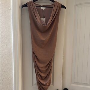 Sundays Maddax Dress in Metallic Rose